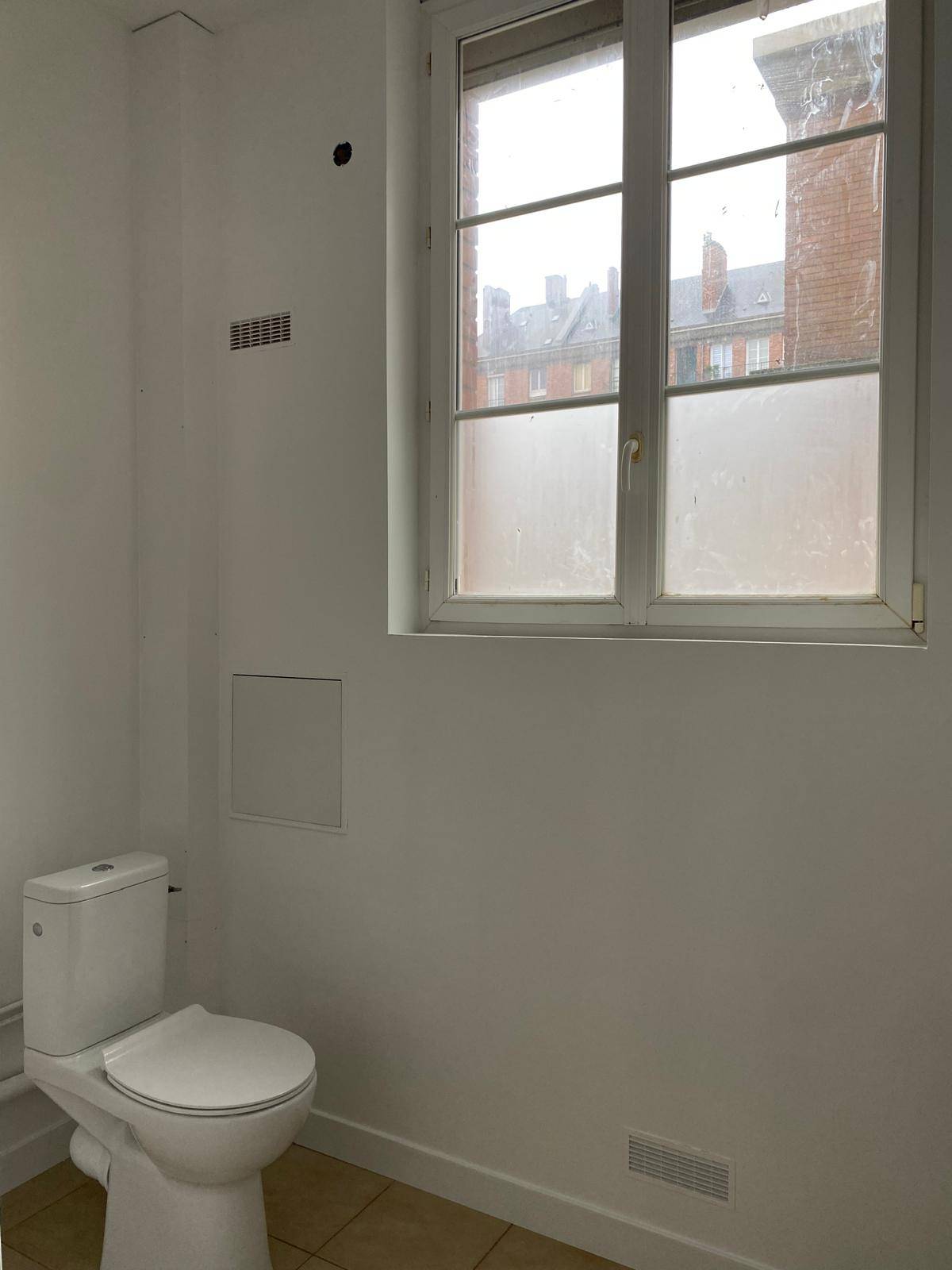 Réalisation d’une cloison en plaques BA13 hydrofuges Etretat 76790 en Normandie