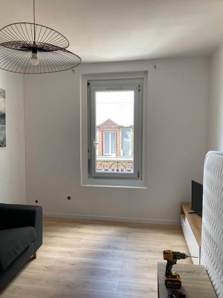 Travaux finis : isolation, placo, enduit et peinture à Harfleur